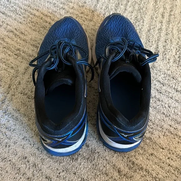 Men’s Mizuno Wave Inspire 13 Sneakers - Picture 2 of 4